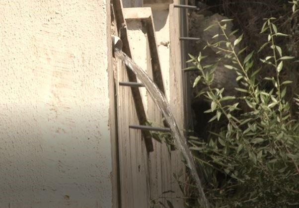 Ankara’da bir binanın alt kısmında bulunan istinat duvarından yaklaşık 1