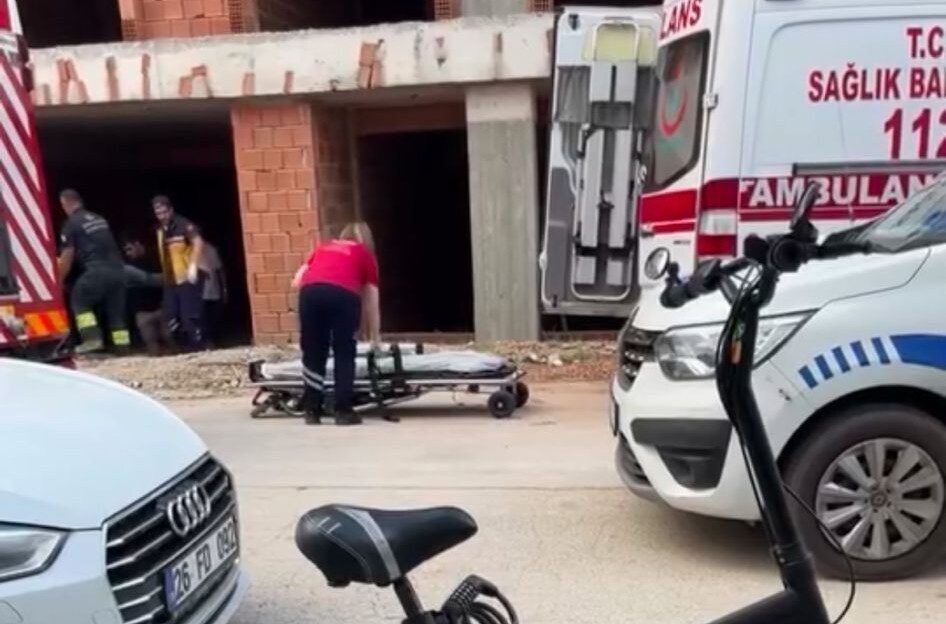 Eskişehir’de inşaat halindeki binada dengesini kaybederek asansör boşluğuna düşen bir