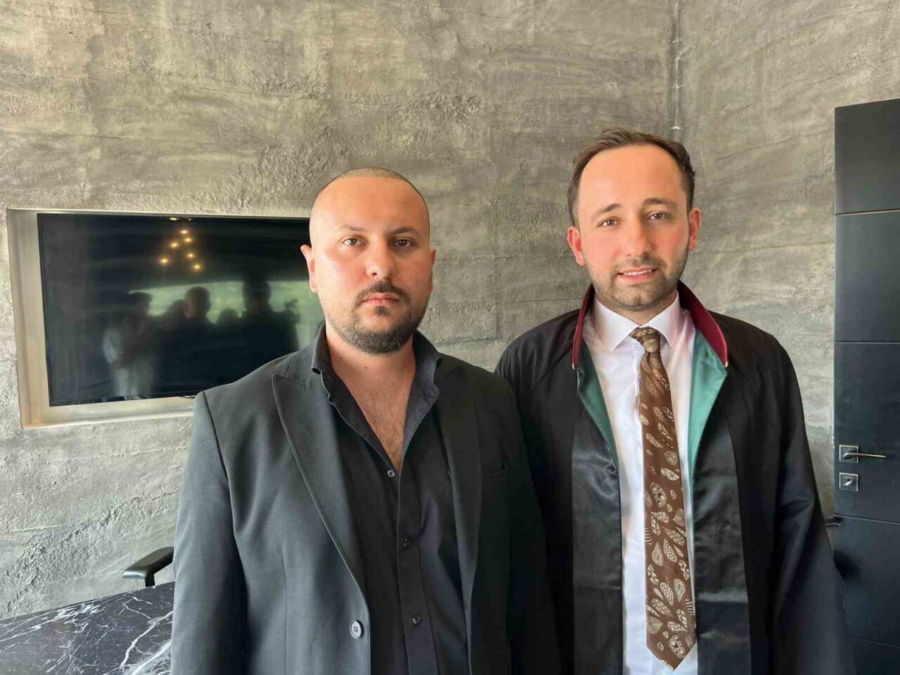 Eskişehir’de sahte kimlikle arsa tapusu sattığı, dublör kullanarak banka hesabı