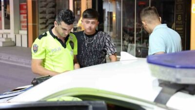 Aksaray’da polisin durdurduğu otomobilin sürücüsü ehliyetsiz çıkarken, sürücü ve araç