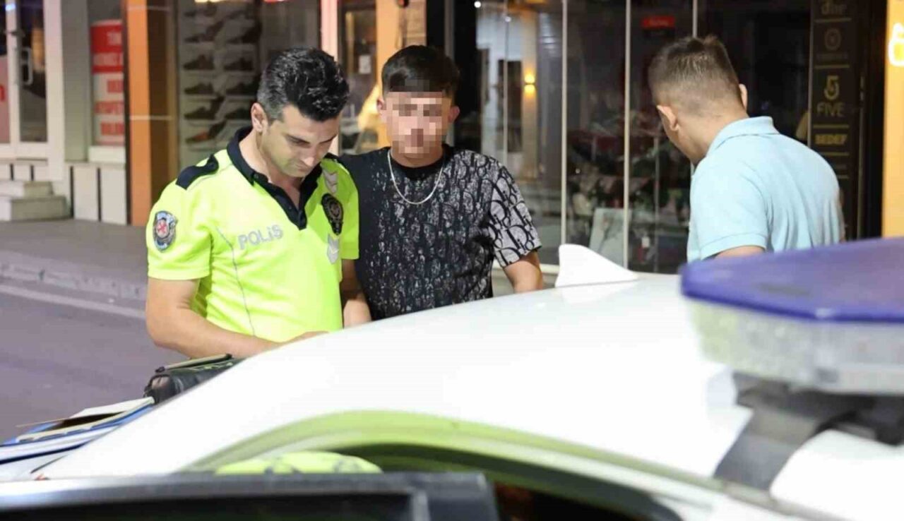 Aksaray’da polisin durdurduğu otomobilin sürücüsü ehliyetsiz çıkarken, sürücü ve araç