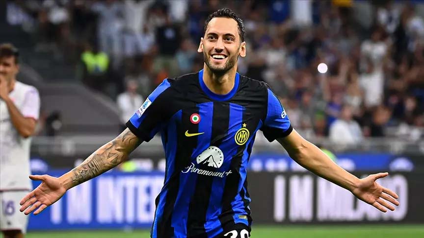 Galatasaray’da Hakan Çalhanoğlu transferi yeniden gündeme geldi. İtalyan ekibi Inter’in,