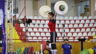 Sivas’ın ev sahipliğinde düzenlenen Halter Yıldızlar Kulüpler Türkiye Şampiyonası, Sivas