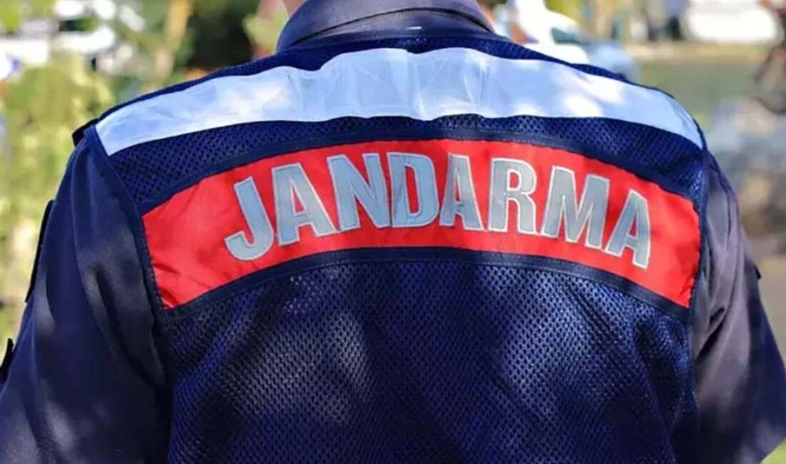 İçişleri Bakanı Ali Yerlikaya, Antalya’da "sahte-kaçak alkol imalatçılarına" yönelik Jandarma