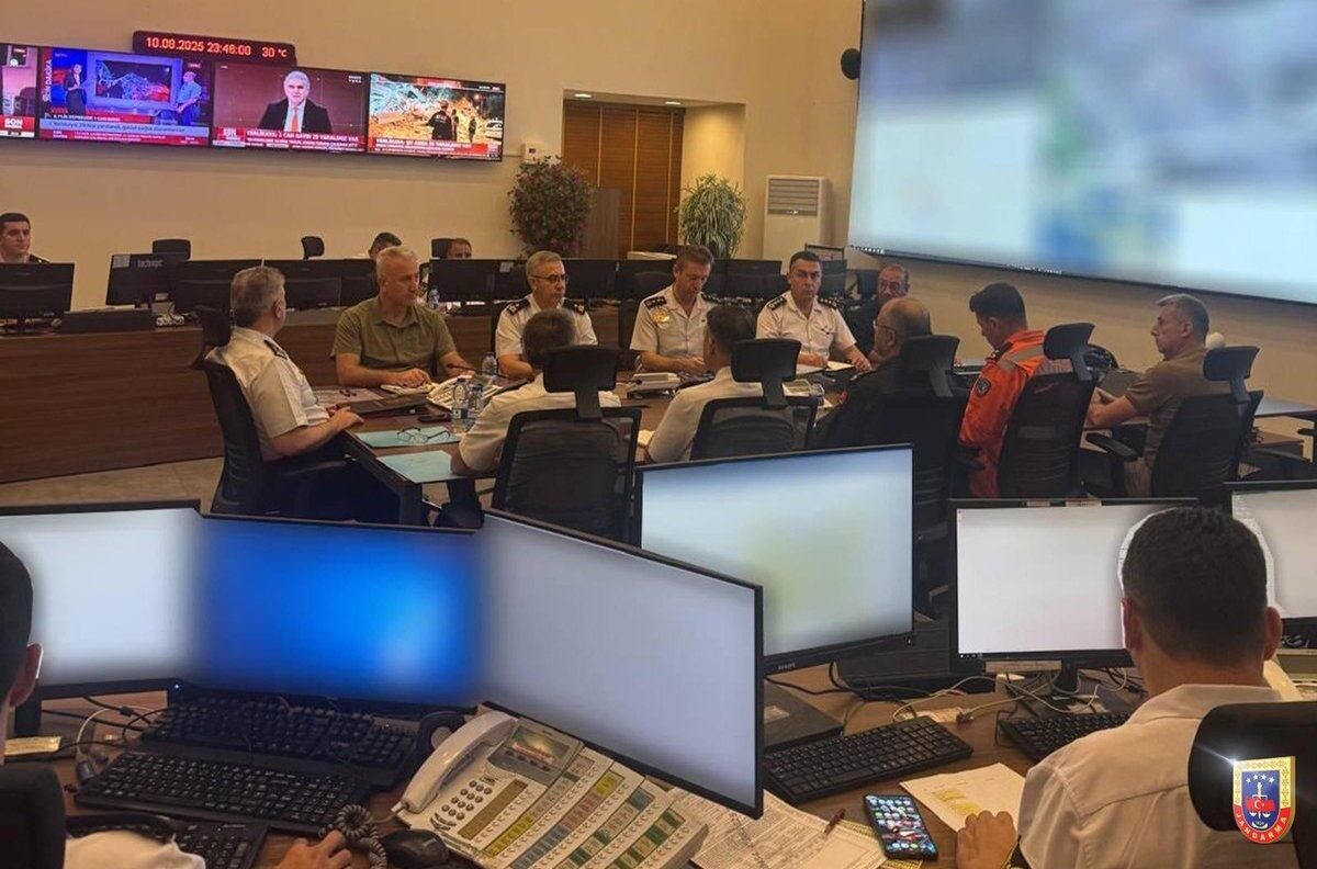 Jandarma Genel Komutanlığı, deprem bölgesinde arama kurtarma çalışmalarına destek amaçlı