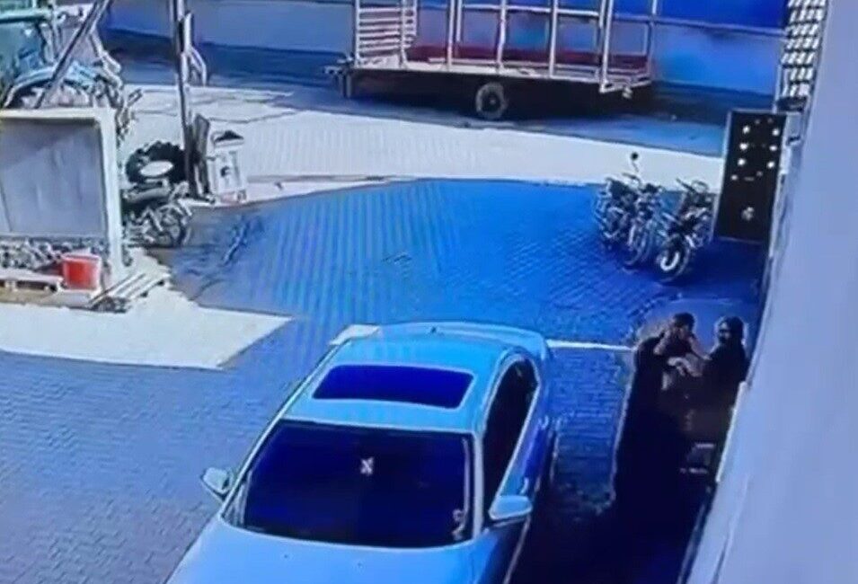 Konya’nın Altınekin ilçesinde aynı sokak üzerinde oturan ve aralarında husumet