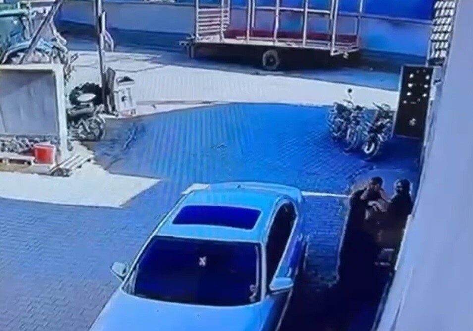Konya’nın Altınekin ilçesinde aynı sokak üzerinde oturan ve aralarında husumet
