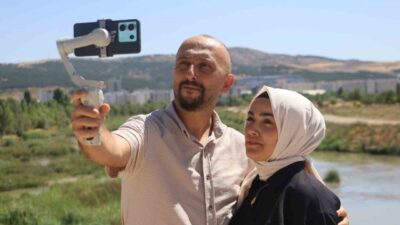 Kanseri yenen Ahmet Soner, doktorunun "stresten uzak bir şehirde yaşamalısın"