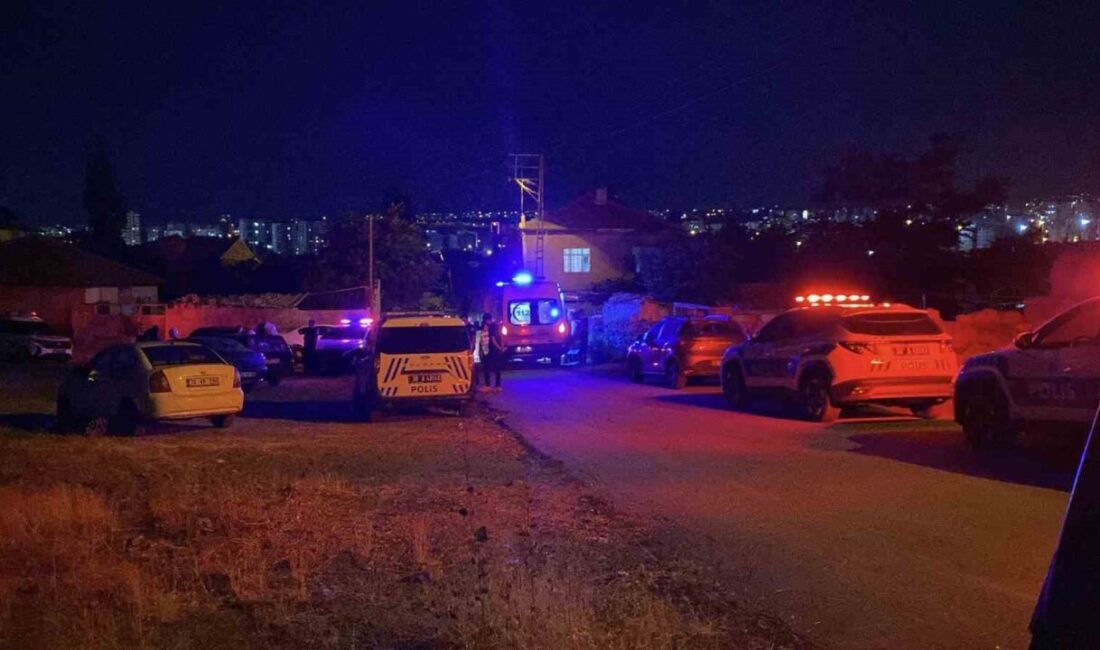 Kayseri’nin Melikgazi ilçesinde bir düğünde iki grup arasında çıkan taşlı