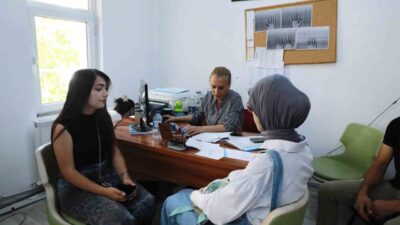 Ankara'nın Keçiören Belediyesi, Yükseköğretim Kurumları Sınavı (YKS) tercih sürecinde üniversite