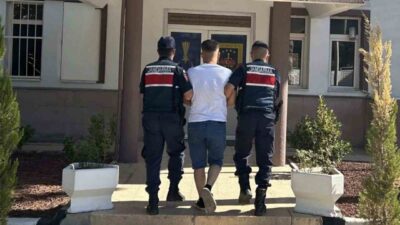 Kırıkkale’nin Yahşihan ilçesinde jandarma ekiplerince düzenlenen operasyonda, haklarında kesinleşmiş hapis