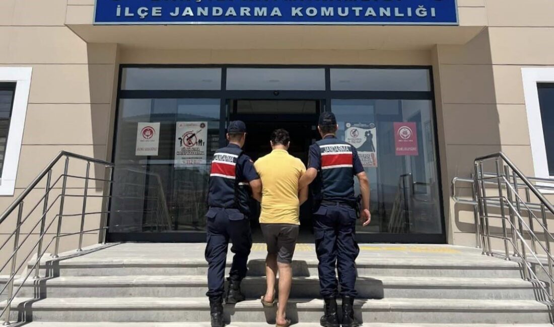 Kırıkkale’de jandarma ekiplerince "bilişim sistemleri aracılığıyla dolandırıcılık" suçundan kesinleşmiş 4