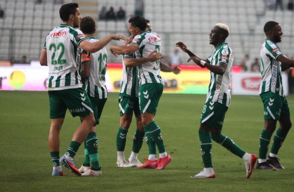 Konyaspor’un Süper Lig tarihindeki 1000. golü Alassane Ndao’dan geldi.