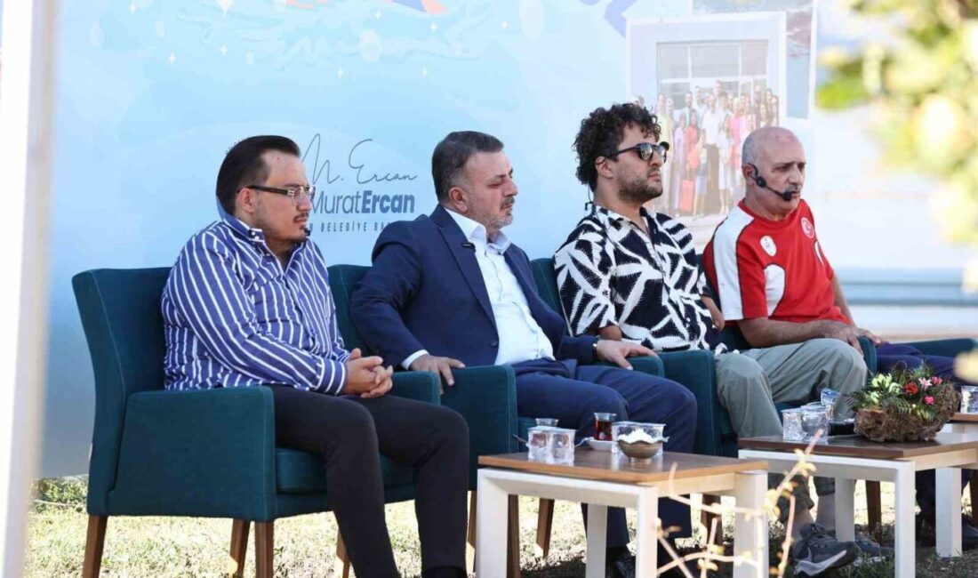 Paralimpik milli yüzücü Hamit Demir ve Engelli Milli Takım Antrenörü