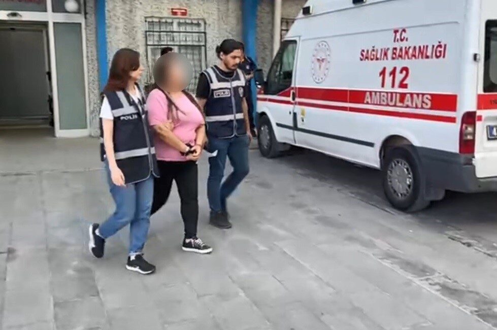 Konya’da polis ekiplerinin şüphe üzerine hakkında inceleme yaptığı kadın, tüyler