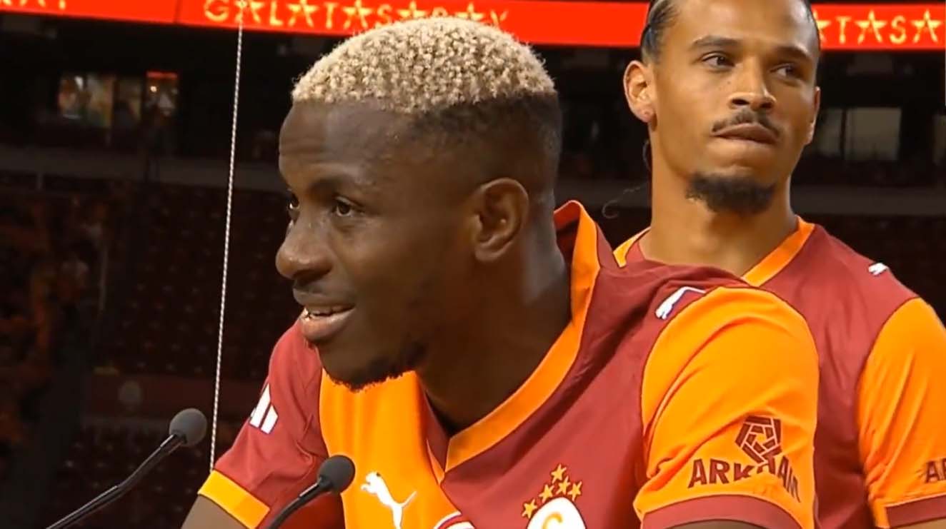 Galatasaray, yeni transferleri Victor Osimhen ve Leroy Sane’yi taraftarlarının huzurunda