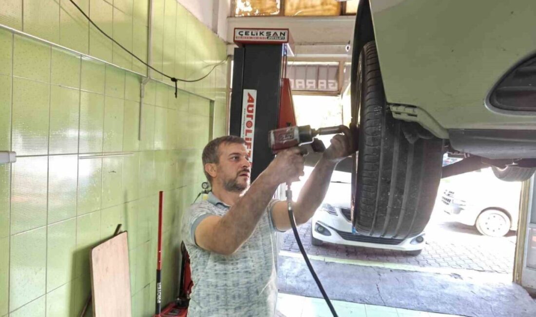 Kayseri’de 30 yıldır motor ustalığı yapan Muzaffer Polat, araçlarda radyatör