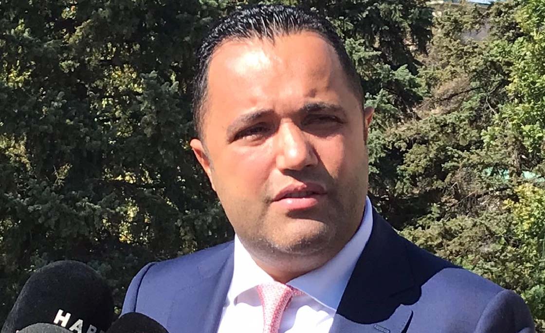 İstanbul Cumhuriyet Başsavcılığı tarafından yürütülen iki ayrı soruşturma kapsamında gözaltına