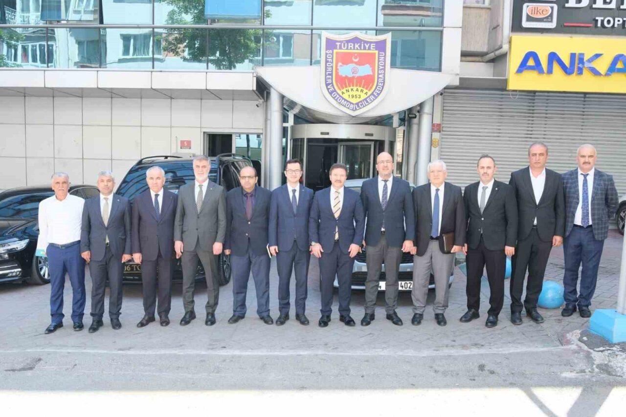 Ankara'da Türkiye Şoförler ve Otomobilciler Federasyonu’nun (TŞOF) ev sahipliğinde, servis