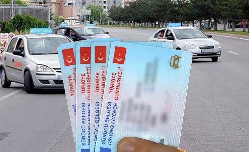 İçişleri Bakanı Ali Yerlikaya, eski tip sürücü belgelerinin yenilenmesi için
