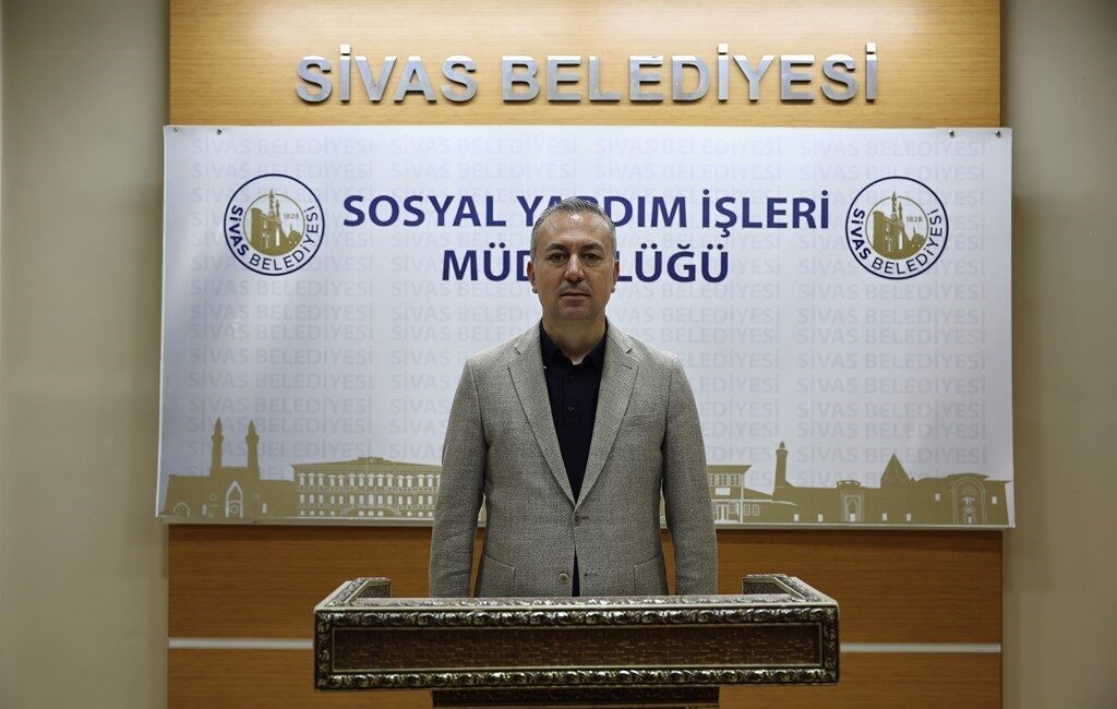 Sivas Belediyesi, dar gelirli ailelerin eğitim yükünü hafifletmek amacıyla temel