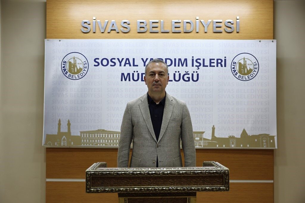 Sivas Belediyesi, dar gelirli ailelerin eğitim yükünü hafifletmek amacıyla temel