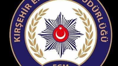 Kırşehir’de tartıştığı genci bıçaklayarak katleden şüpheli ve arkadaşı tutuklandı.