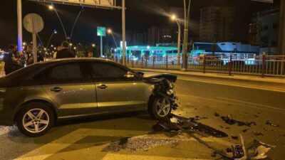 Kayseri’nin Kocasinan ilçesinde ters yöne dönmeye çalışan otomobile başka bir
