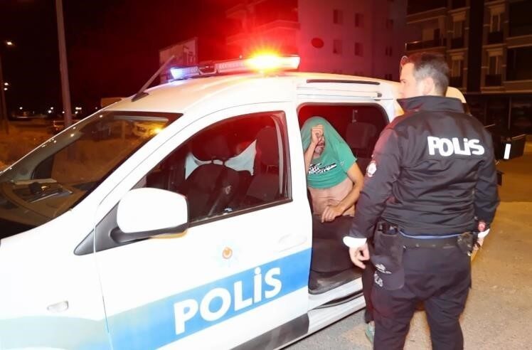 Aksaray’da üçüncü kez direksiyon başında alkollü yakalanan sürücünün ehliyetine 5