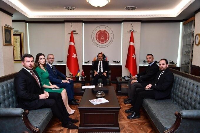 Ukrayna’nın Ankara Büyükelçisi Nariman Celal, Savunma Sanayii Başkanı Haluk Görgün’ü