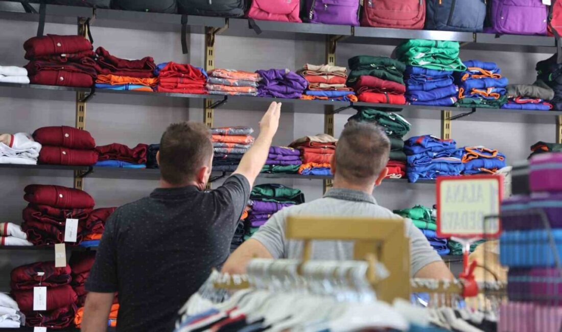 2025-2026 eğitim-öğretim yılının başlamasına kısa bir süre kala okul alışverişlerinde