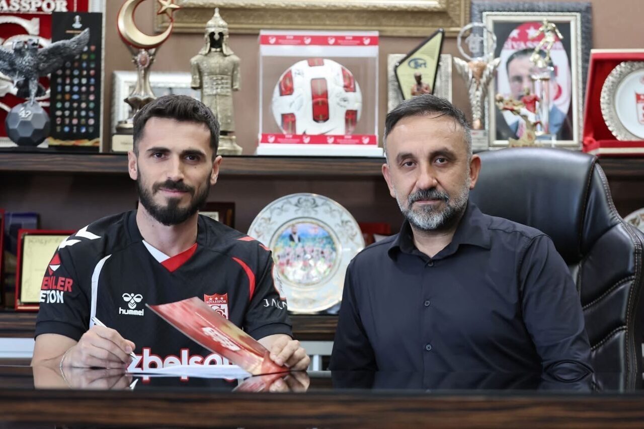 Yeni sezon öncesi transfer çalışmalarını sürdüren Özbelsan Sivasspor, 27 yaşındaki