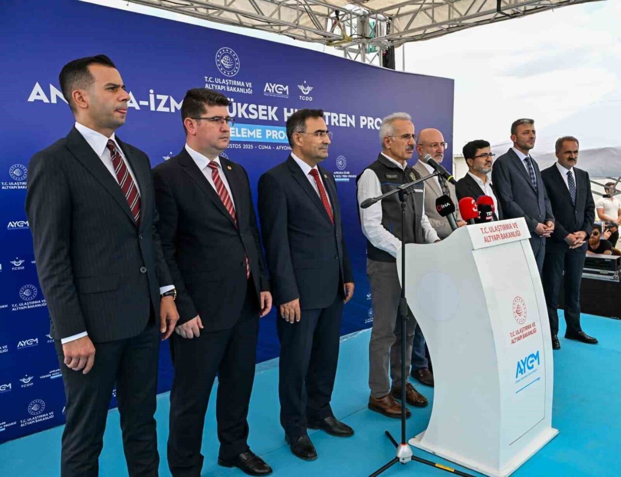 Ulaştırma ve Altyapı Bakanı Abdulkadir Uraloğlu, Yüksek Hızlı Tren ile