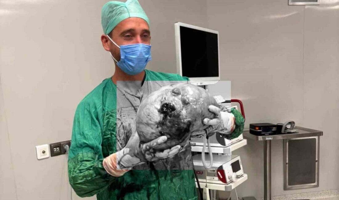 Yozgat Şehir Hastanesi’ne karın ağrısı şikayetiyle başvuran 70 yaşındaki kadın