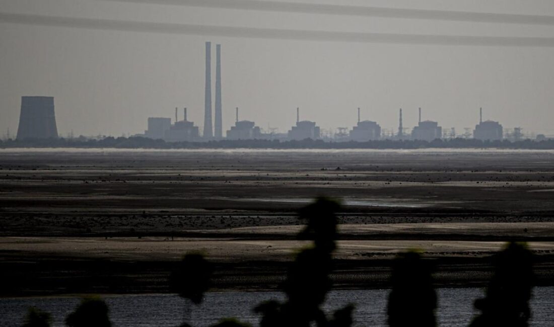 Uluslararası Atom Enerjisi Ajansı (UAEA), Ukrayna’daki Zaporijya Nükleer Santrali’ne yakın