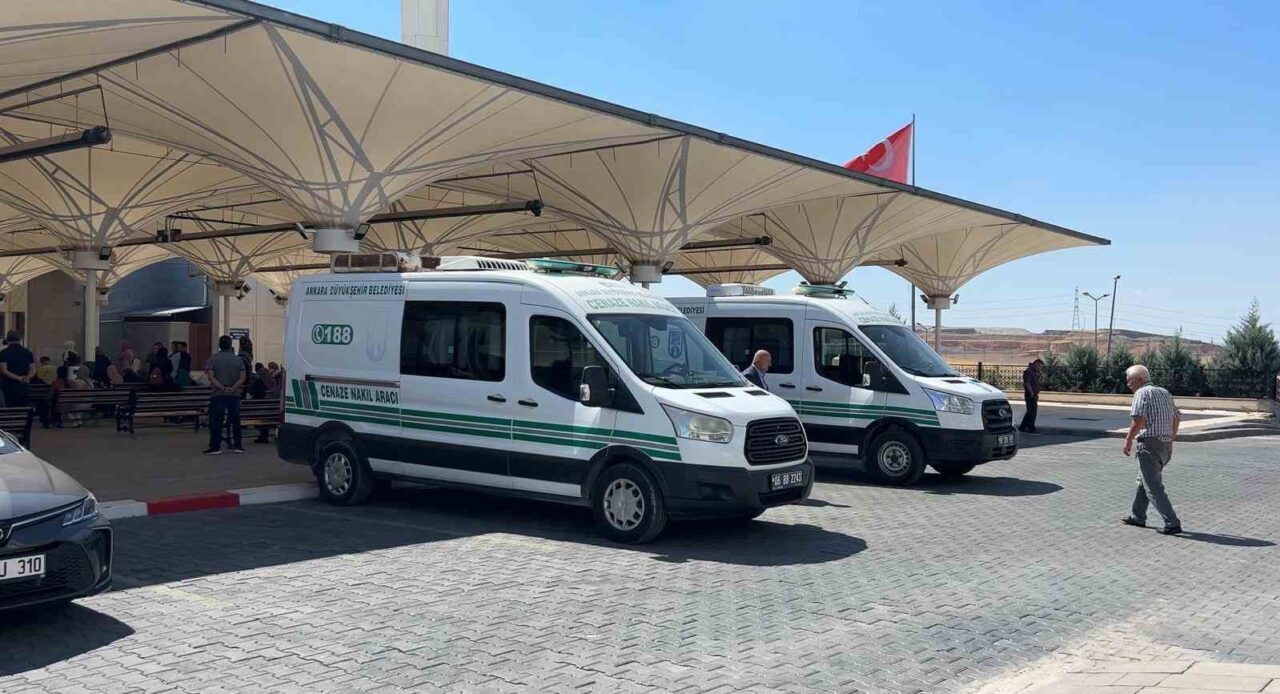 Ankara’nın Sincan ilçesinde kocası tarafından silahla öldürülen kadın son yolculuğuna