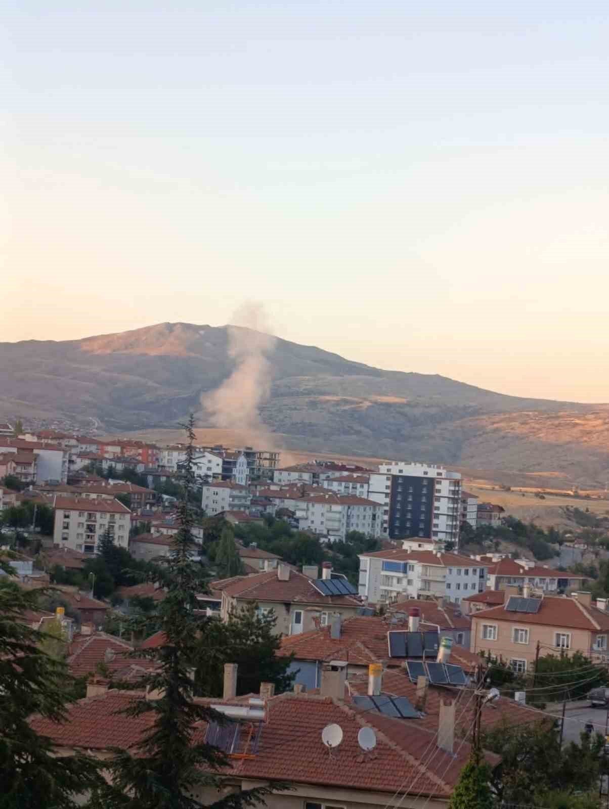 Ankara’nın Elmadağ ilçesinde yol yapımı için patlatılan dinamit korkuya neden