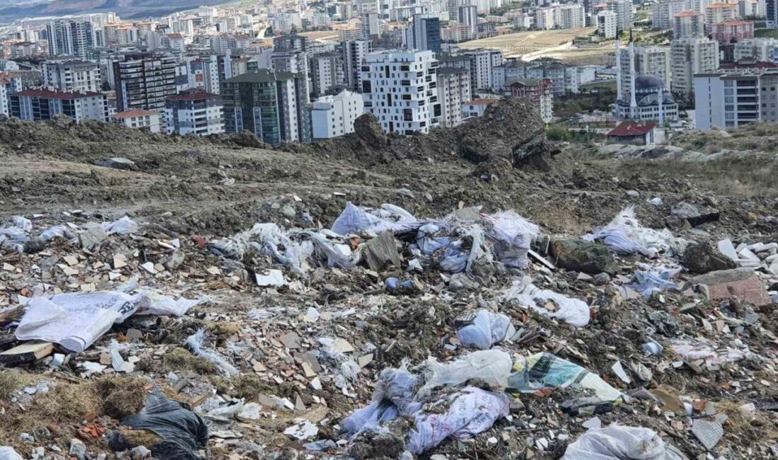 Çevre, Şehircilik ve İklim Değişikliği Bakanlığı tarafından atıkları kaldırmayan Ankara'nın