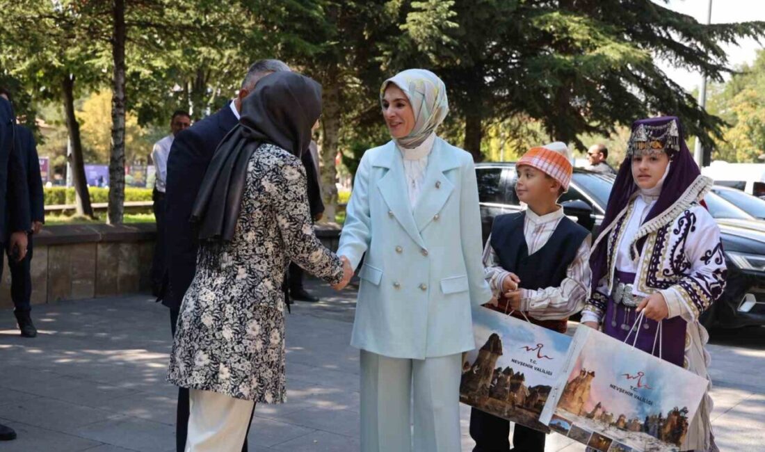 Aile ve Sosyal Hizmetler Bakanı Mahinur Özdemir Göktaş, "Şiddet önleme