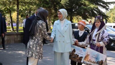 Aile ve Sosyal Hizmetler Bakanı Mahinur Özdemir Göktaş, "Şiddet önleme