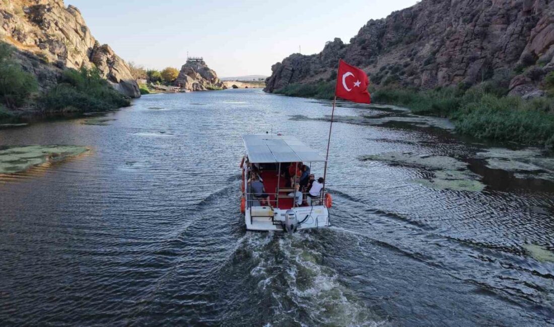 Kırıkkale’de, Anadolu Selçuklu Devleti döneminde inşa edilen Çeşnigir Köprüsü, Kızılırmak