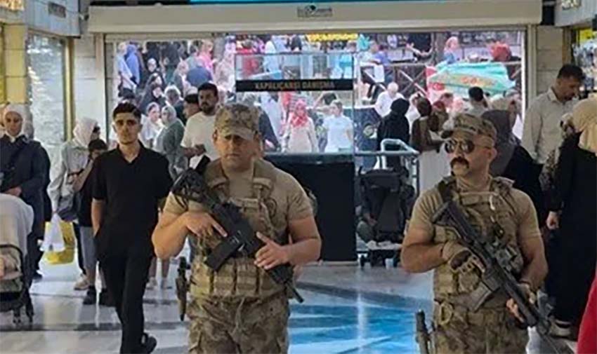 Bursa’nın tarihi Kapalıçarşısı’nda dükkanı bulunan bir kuyumcu, suç örgütü üyelerinin