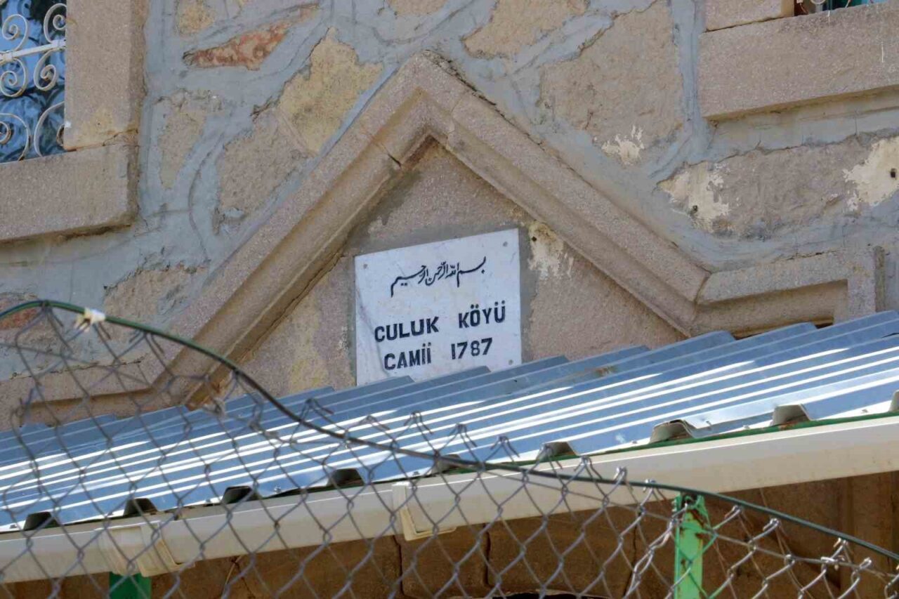 Ankara’nın Haymana ilçesine bağlı Culuk köyünde bulunan tarihi Culuk Camii,