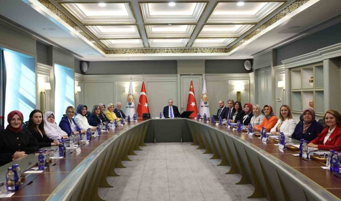 Cumhurbaşkanı Recep Tayyip Erdoğan, AK Partili kadın belediye başkanlarını kabul