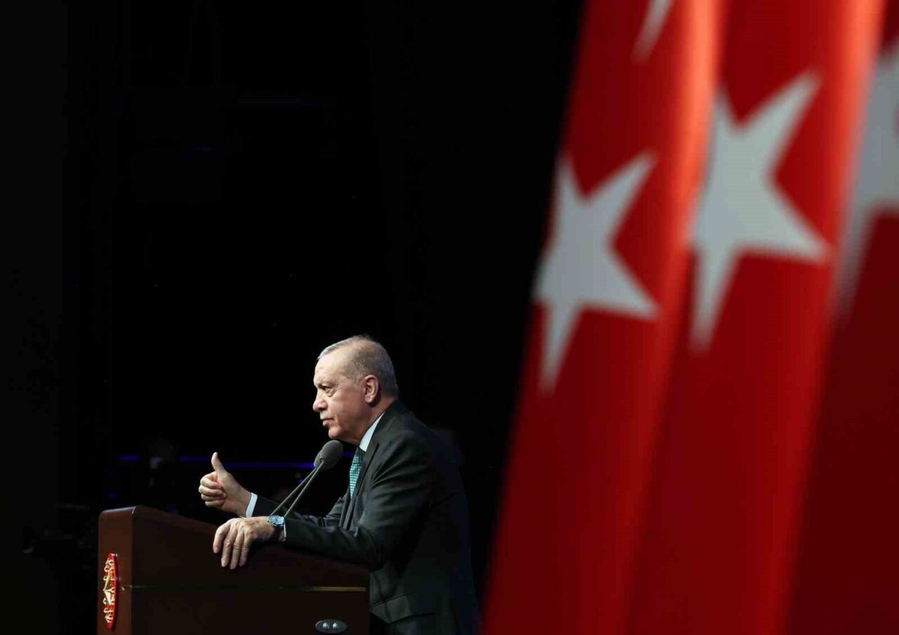 Cumhurbaşkanı Recep Tayyip Erdoğan, "Bayrağımızın dalgalandığı her yere sadece huzuru