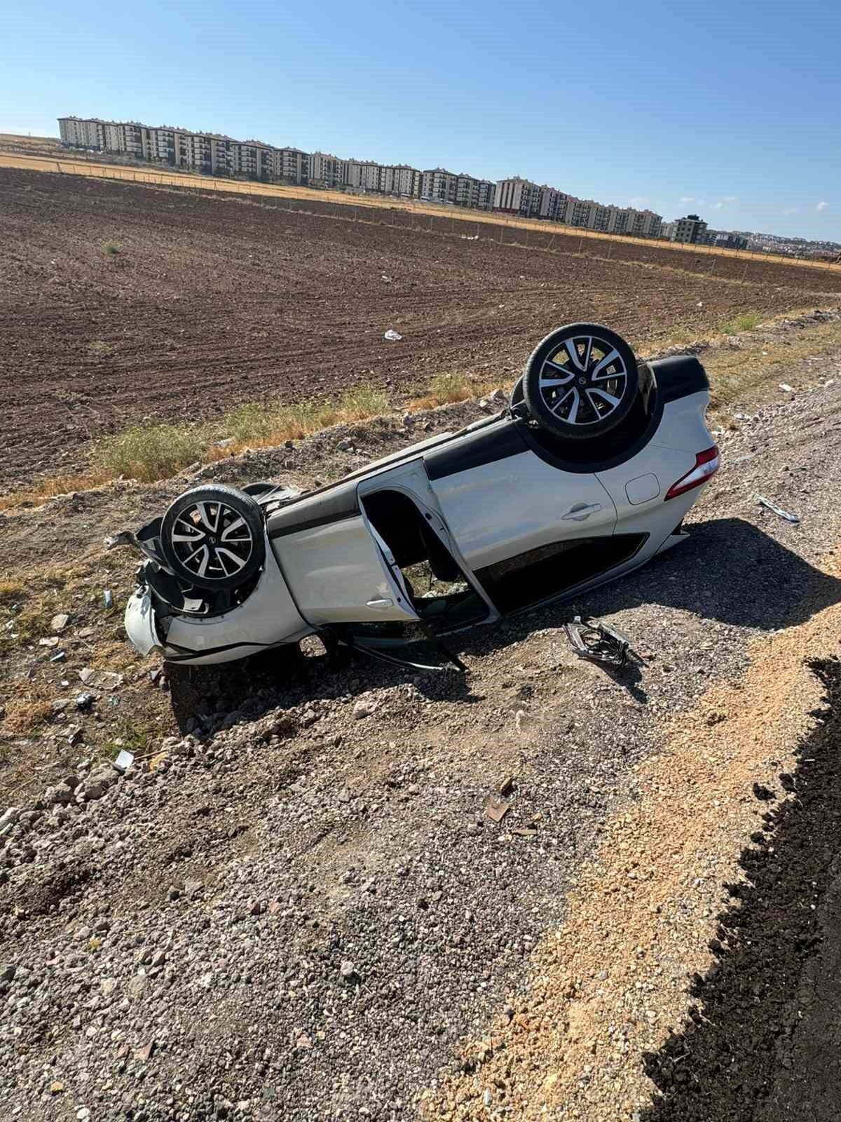 Eskişehir’de iki aracın çarpışması sonucu meydana gelen kazada 4 kişi