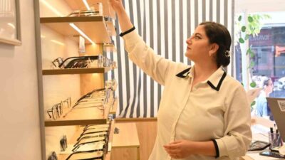 Optik uzmanı, bilinçsizce alınan gözlüklerin göz sağlığına zarar verebileceğini belirterek,