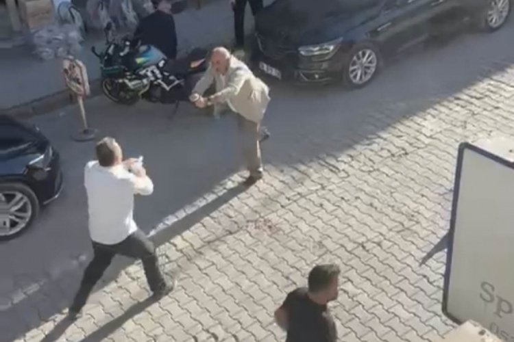 Muş’un Bulanık ilçesinde iki grup arasında çıkan silahlı çatışmada, eski