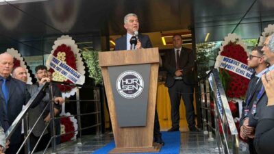 Hürriyetçi Sendikalar Konfederasyonu’nun (HÜR-SEN) yeni binası Ankara'da açıldı.