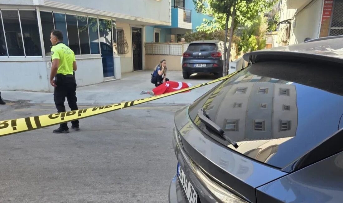 İzmir’in Balçova ilçesinde Salih İşgören Polis Merkezi Amirliği’ne düzenlenen silahlı
